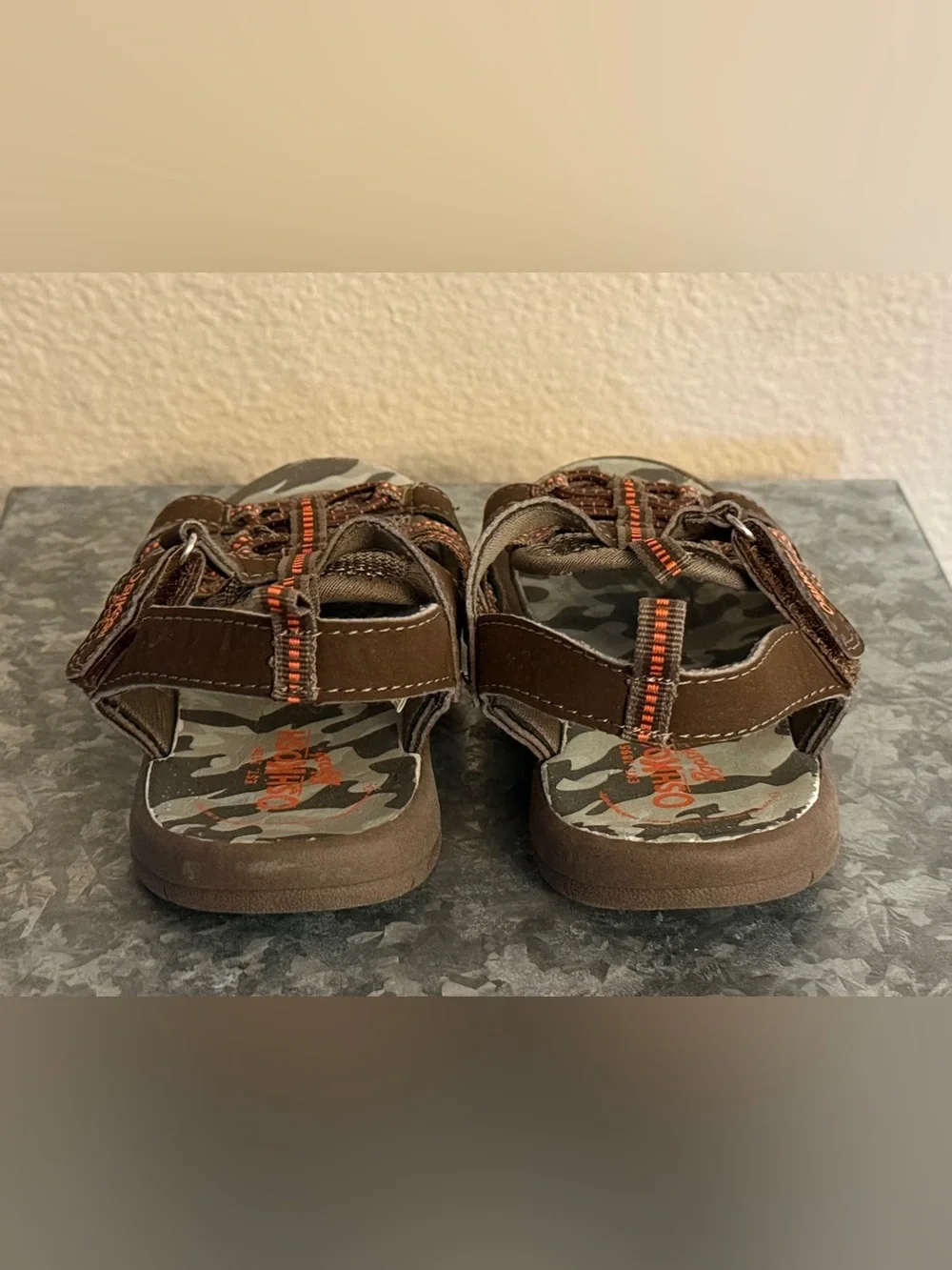 OshKosh B'gosh Spear B Athletic Brown and Orange Boys' Sport Sandals, Size 10